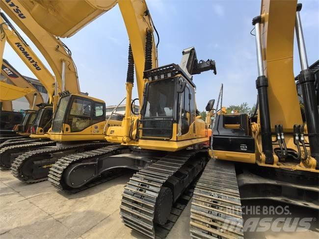 Komatsu PC 300-8 대형 굴삭기 29톤 이상