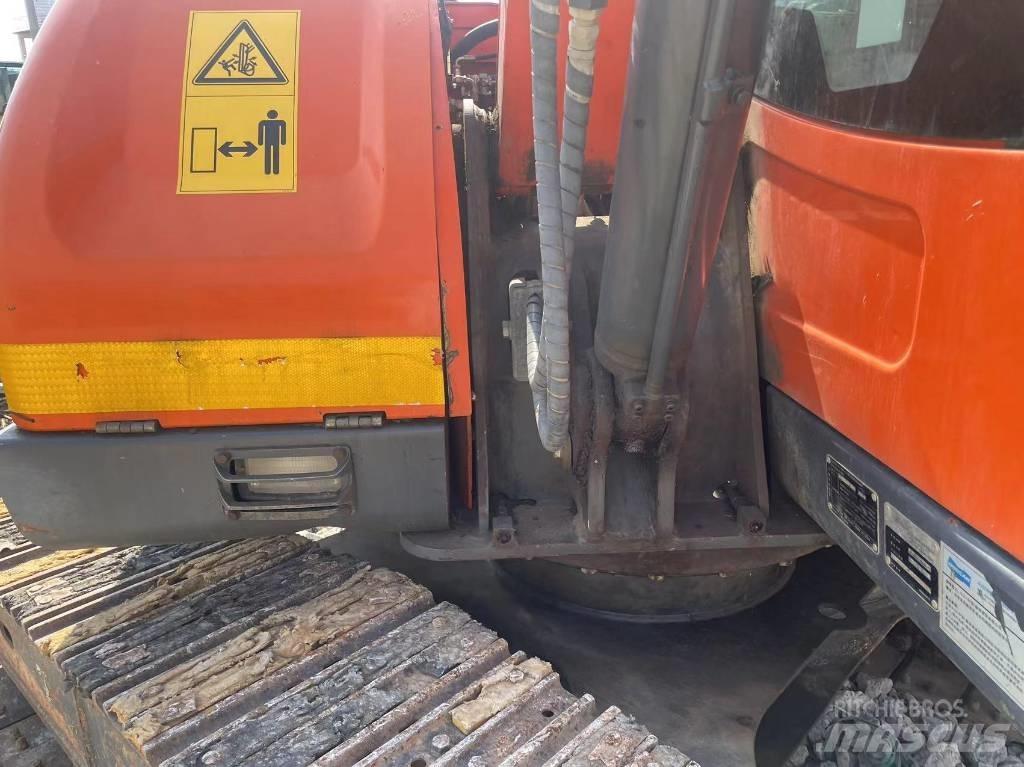 Doosan DX 85 중형굴삭기 7톤-28톤