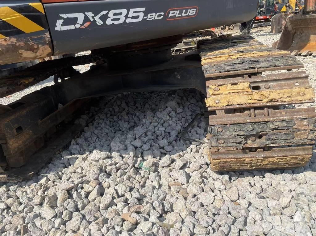 Doosan DX 85 중형굴삭기 7톤-28톤
