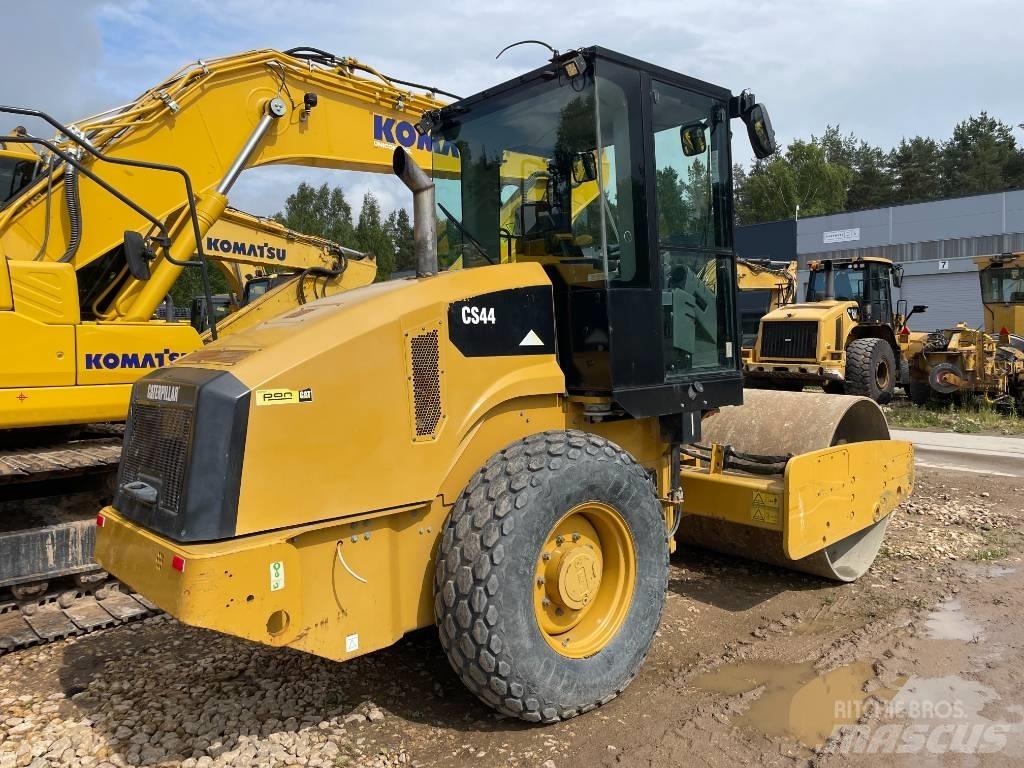 CAT CS44 싱글 드럼 롤러