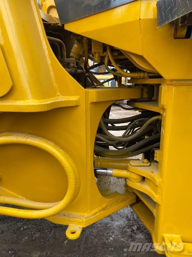 Komatsu WA 470-3  휠로우더