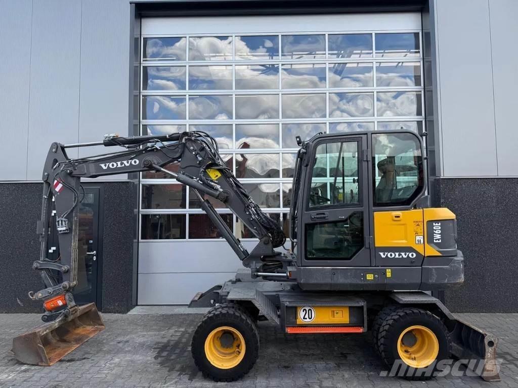 Volvo EW60E | A/C 중형굴삭기 7톤-28톤