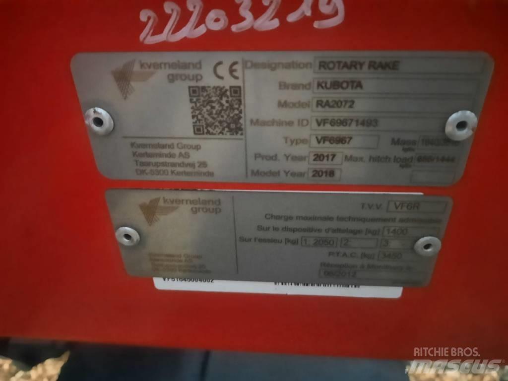 Kubota RA2072 갈퀴 및 테더