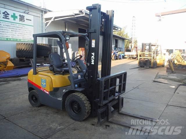 TCM FD25T3 디젤 지게차