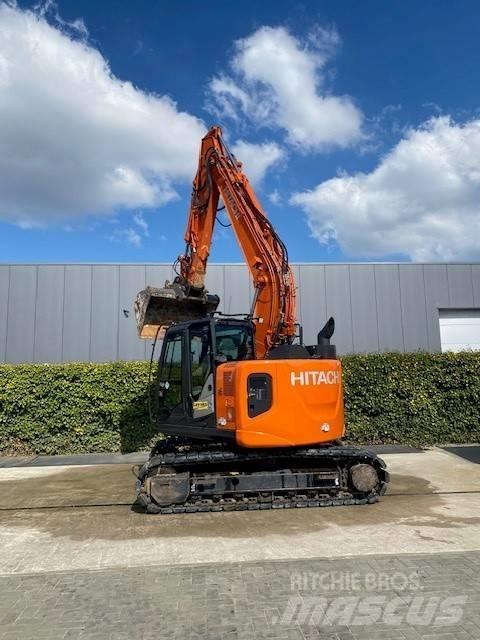 Hitachi 135US-6 대형 굴삭기 29톤 이상