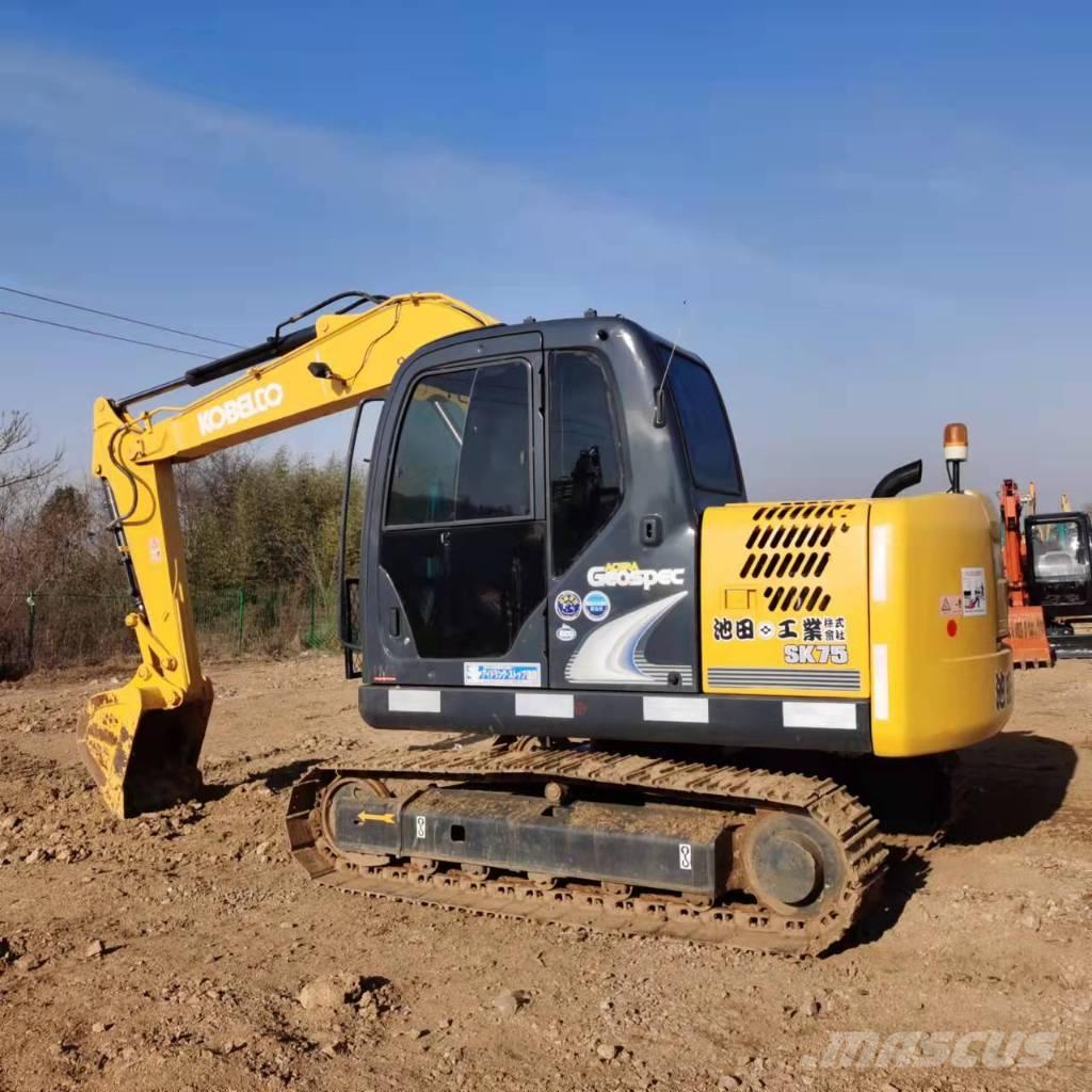 Kobelco SK75-8 중형굴삭기 7톤-28톤
