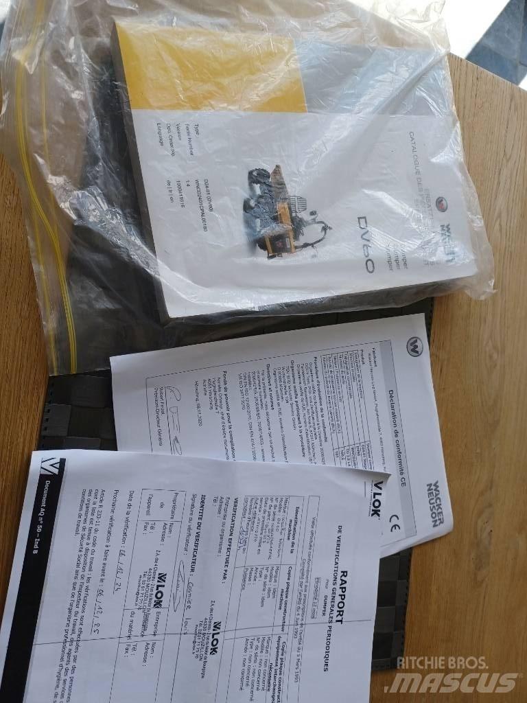 Wacker Neuson DW 60 건설현장 덤프트럭