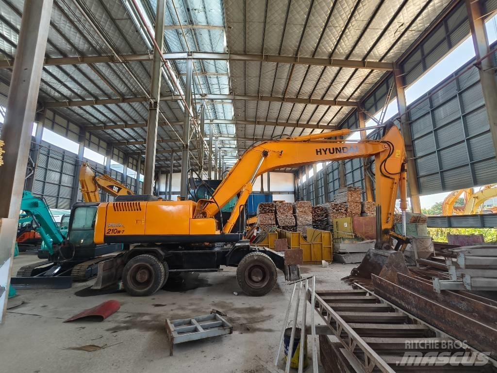 Hyundai R210w-7  휠 굴삭기