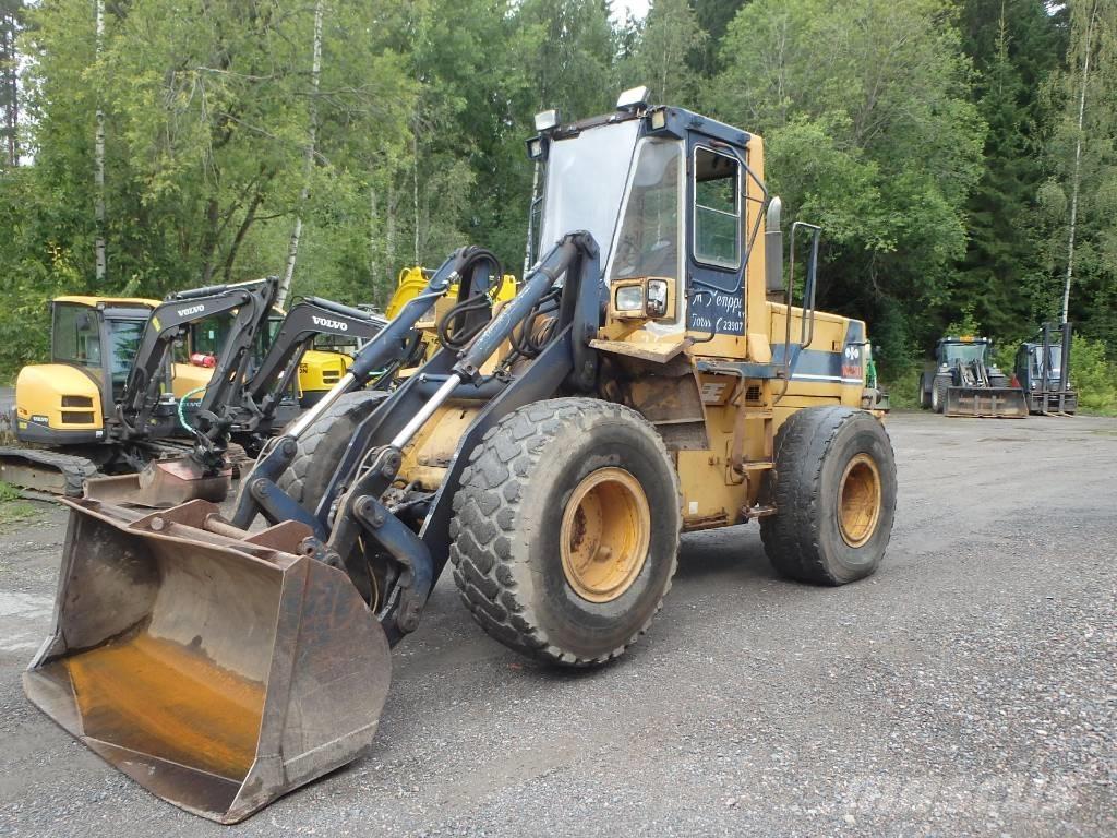 Komatsu WA 250-1  휠로우더