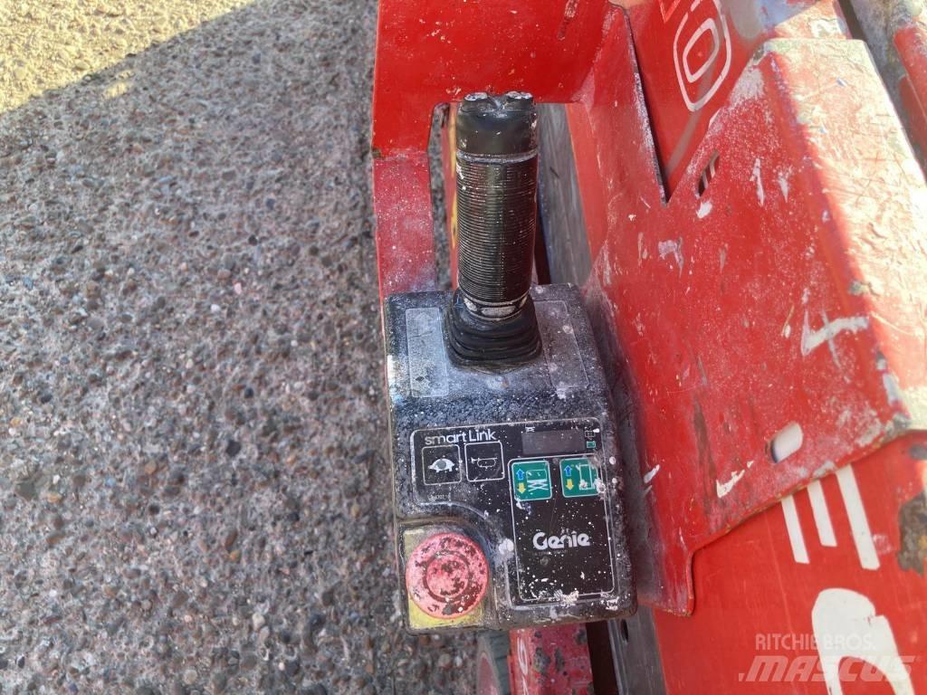 Manitou 100 SEC 가위형 리프트