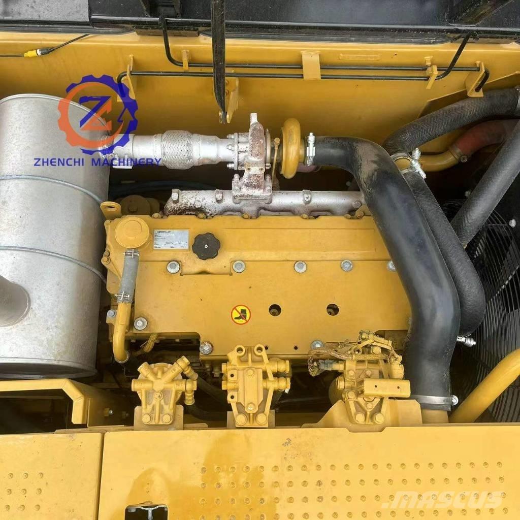 CAT 320 D2 대형 굴삭기 29톤 이상