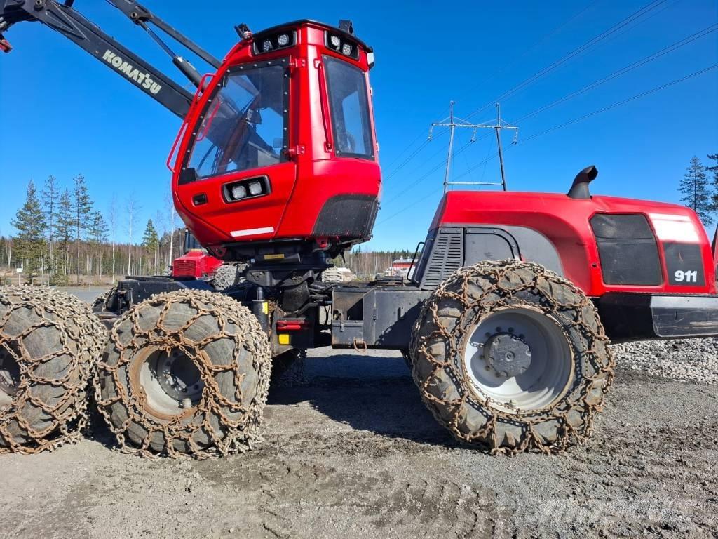 Komatsu 911.6 원목 하베스터