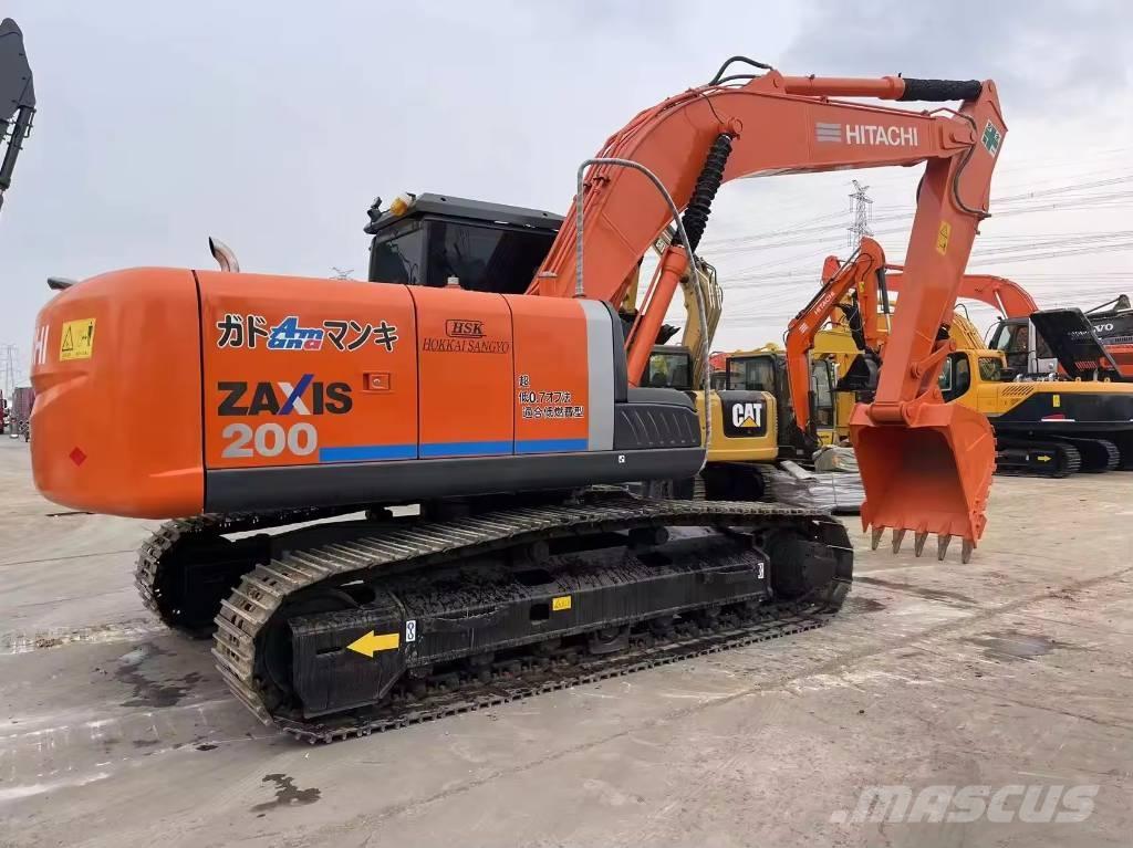 Hitachi ZX 200 대형 굴삭기 29톤 이상