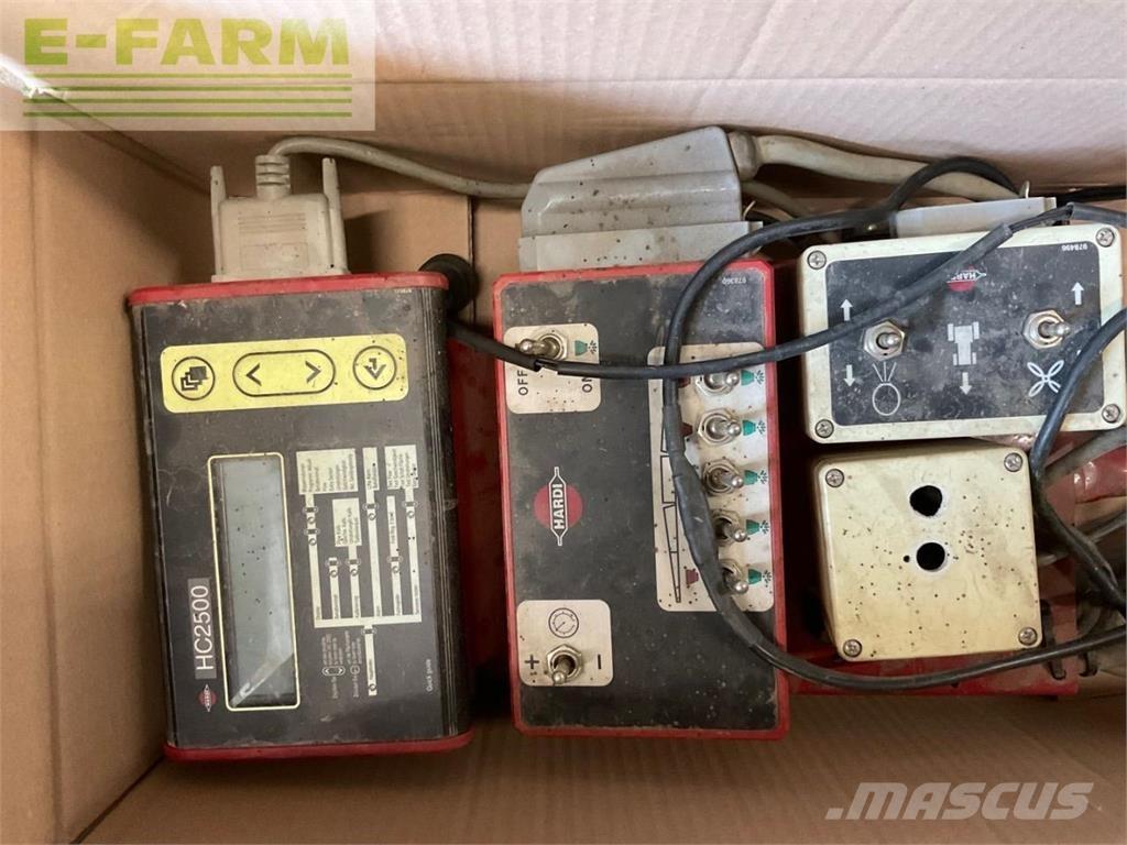 Hardi Master 견인형 분무기