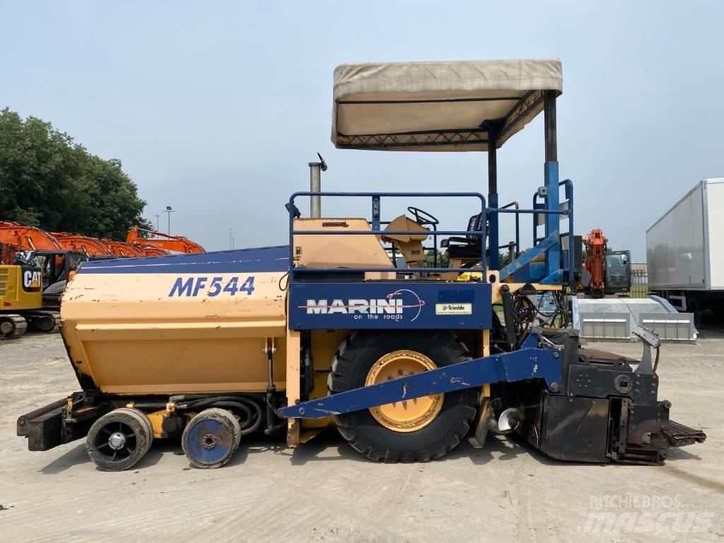 Marini MF544 WD 아스팔트 포장장비