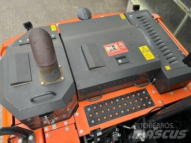 Hitachi ZX 140 W-6  휠 굴삭기