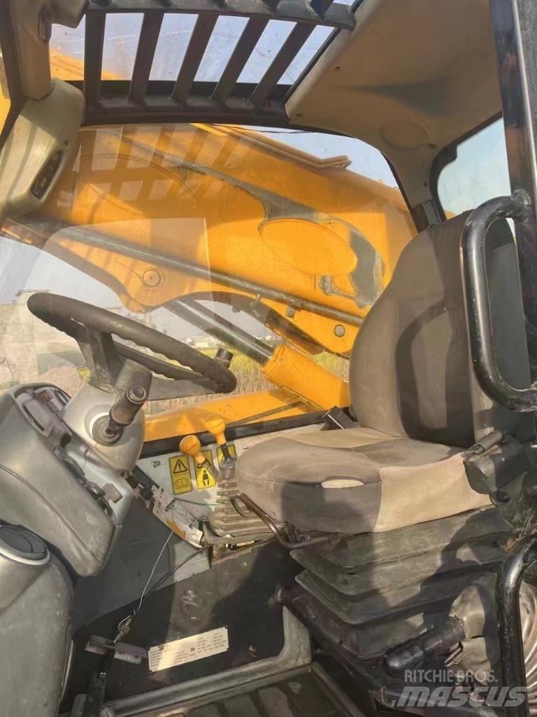 JCB 535-95 텔러 핸들러