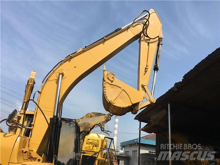 CAT 320 D 대형 굴삭기 29톤 이상