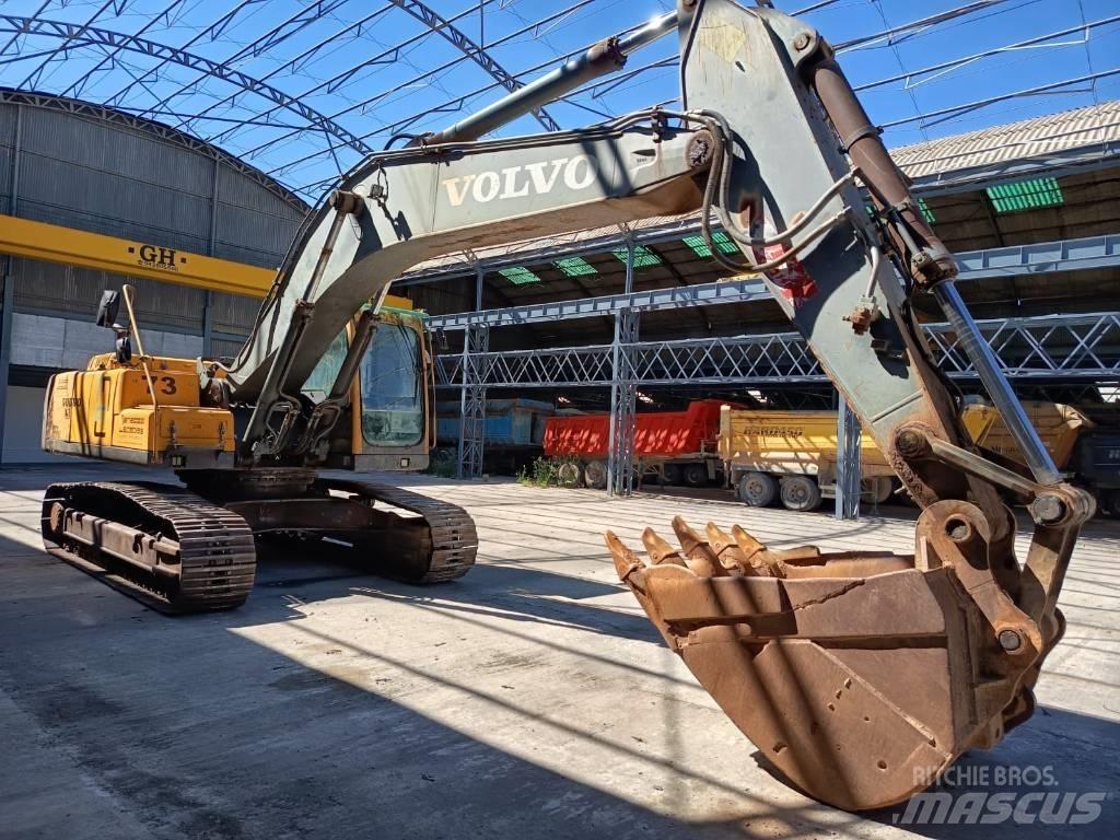 Volvo 290 대형 굴삭기 29톤 이상