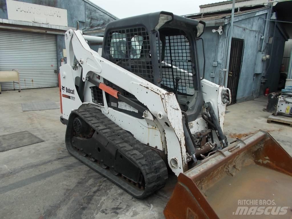 Bobcat T590  스키드로더
