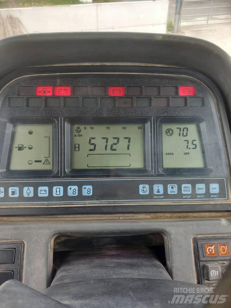 New Holland TM 190 트랙터