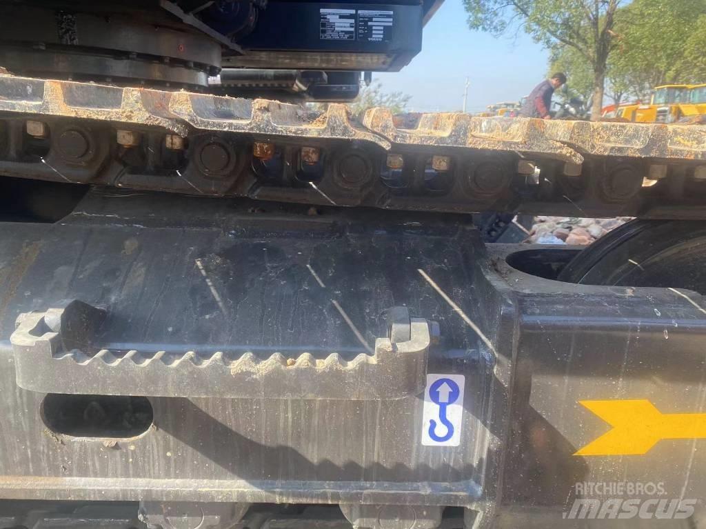Volvo EC140DL 대형 굴삭기 29톤 이상