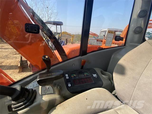 Doosan DX80 중형굴삭기 7톤-28톤