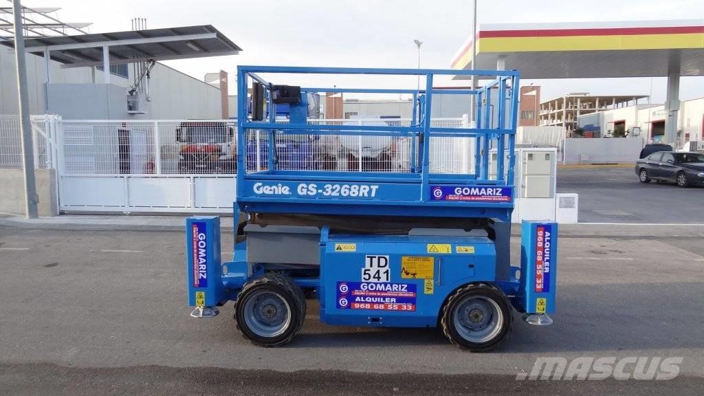 Genie GS 3268 RT 가위형 리프트