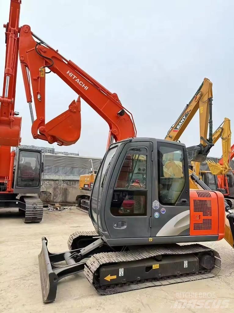 Hitachi ZX 60 소형 굴삭기 7톤 미만