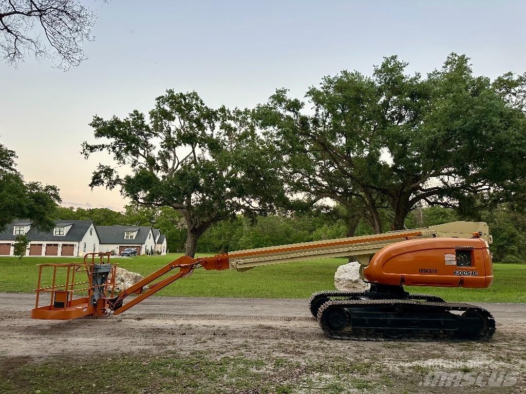 JLG 600 SJ C 견인식 전동이동 리프트