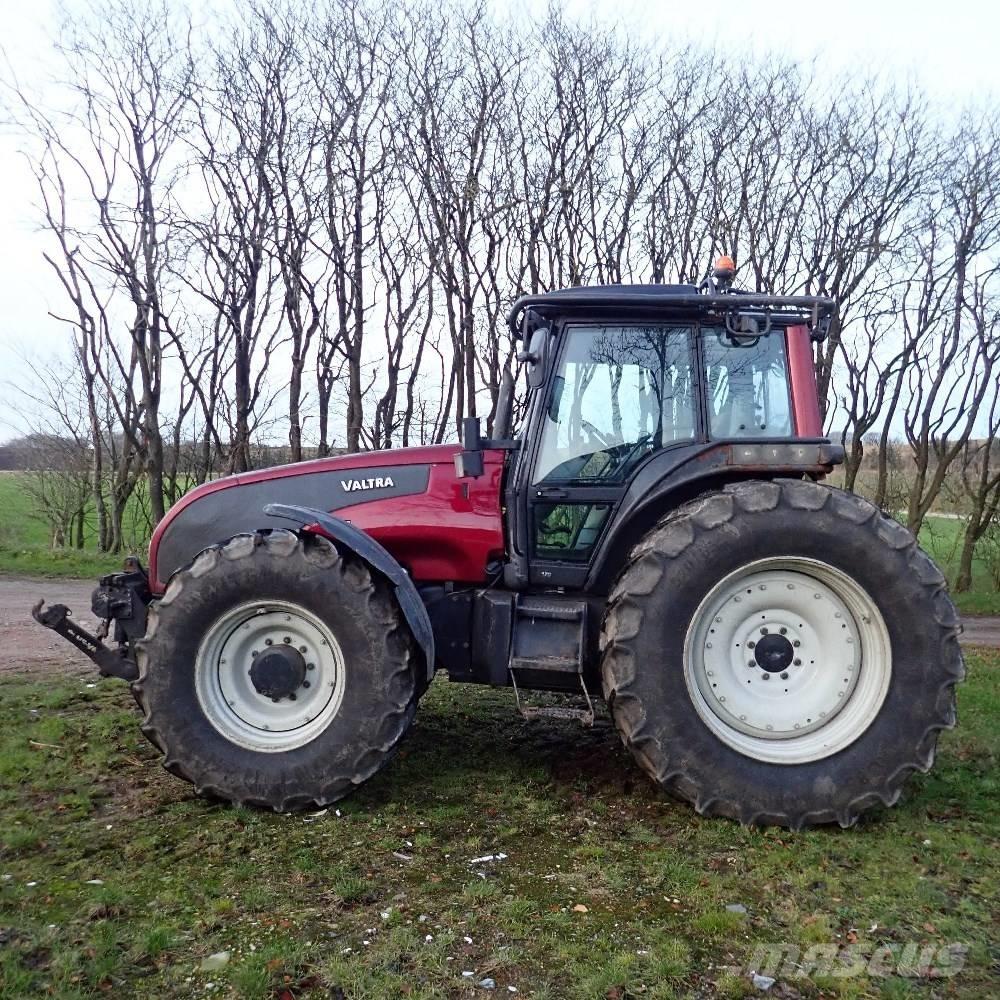 Valtra T 170 트랙터