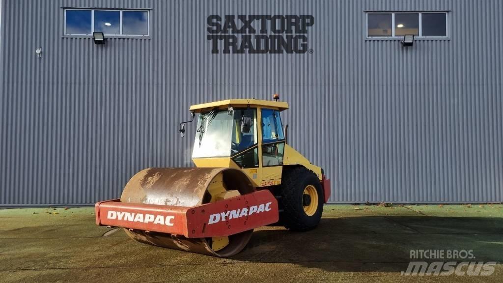 Dynapac CA302D, Vält 싱글 드럼 롤러