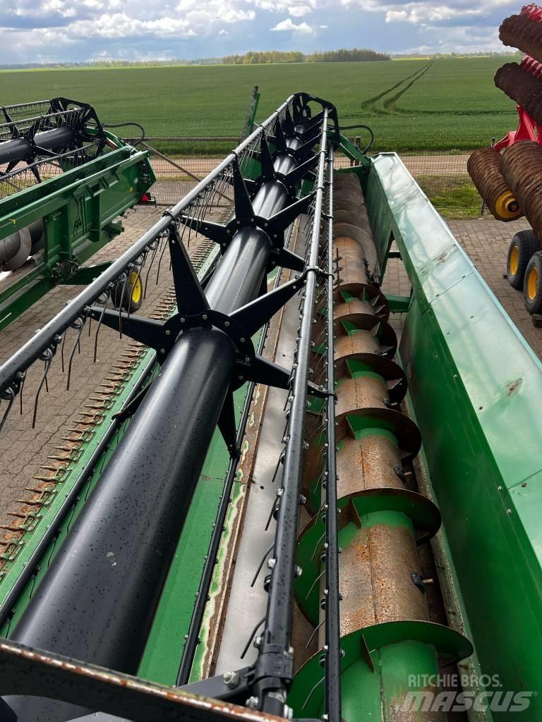 John Deere 630 R 콤바인 헤드