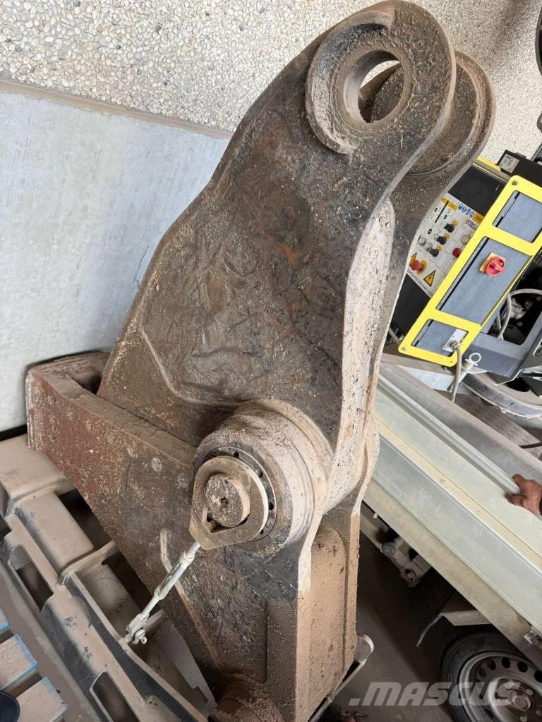 CAT MP 324 크러셔