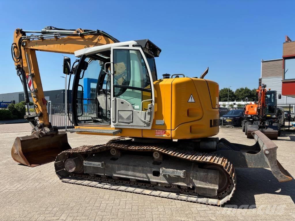 Liebherr R 914 대형 굴삭기 29톤 이상