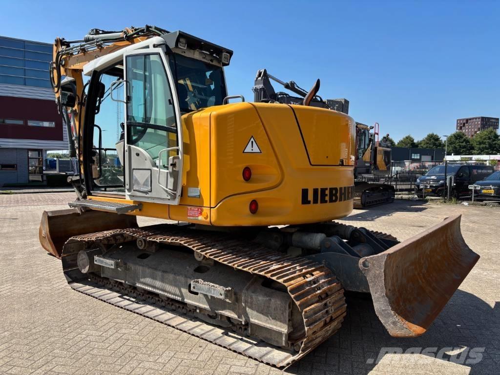 Liebherr R 914 대형 굴삭기 29톤 이상