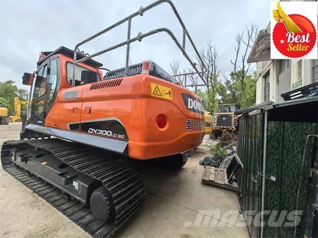 Doosan DX 300 LC 대형 굴삭기 29톤 이상