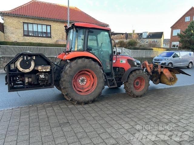 Kubota 7060M 트랙터