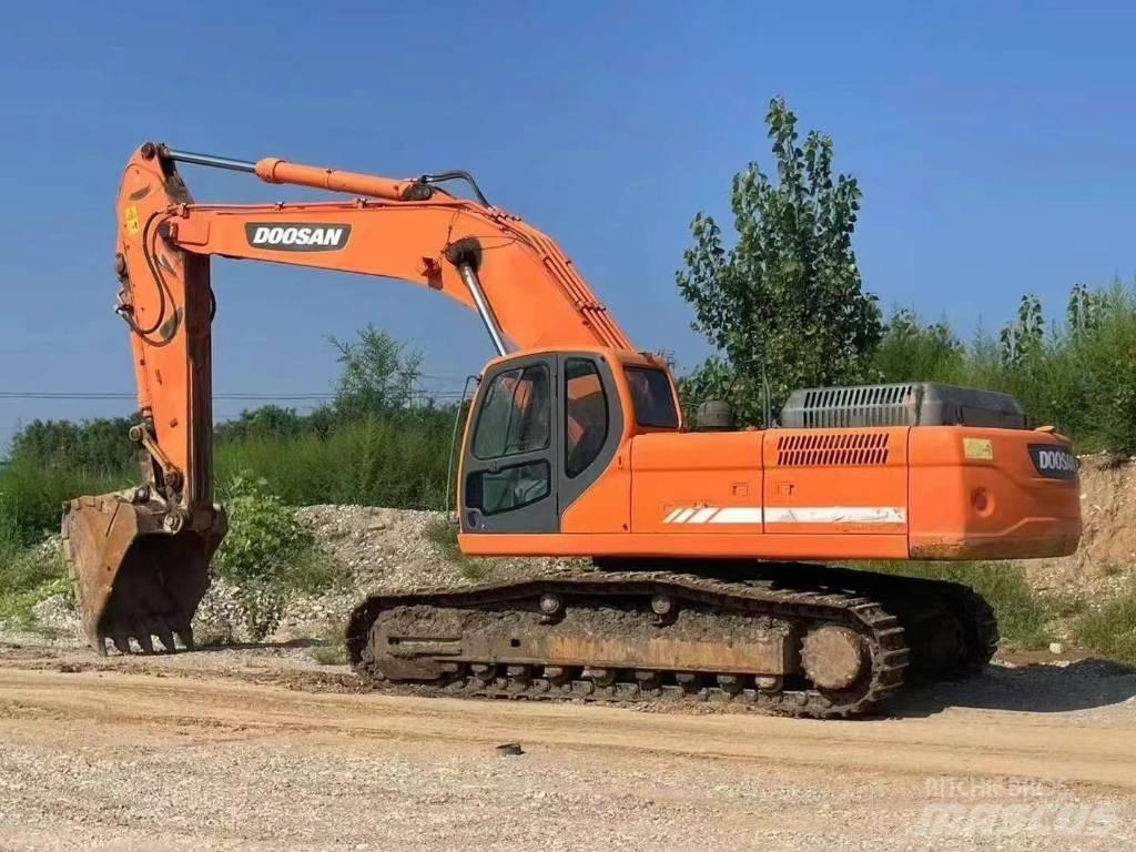 Doosan DX 420 대형 굴삭기 29톤 이상
