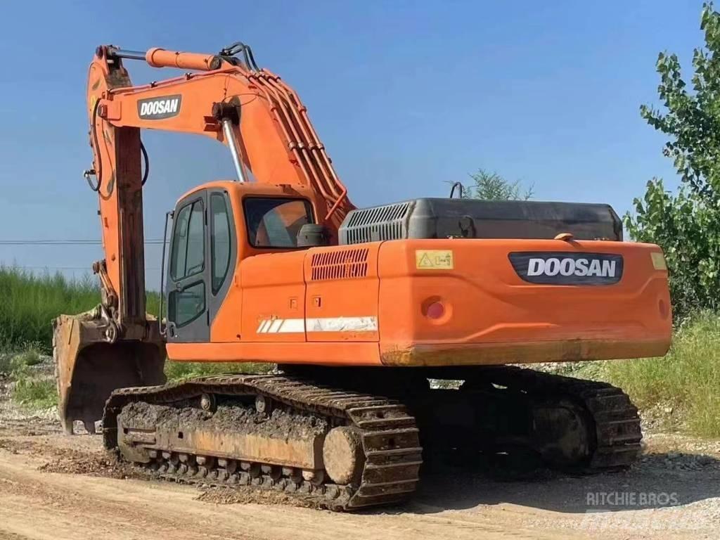 Doosan DX 420 대형 굴삭기 29톤 이상