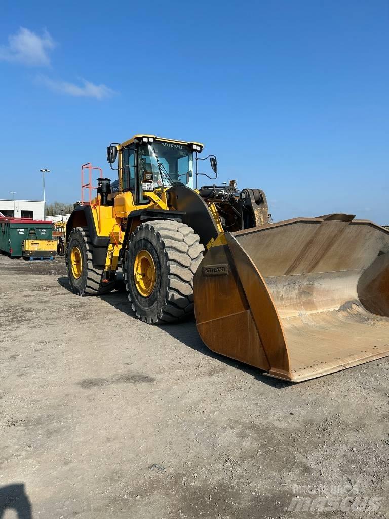 Volvo L 260 H  휠로우더