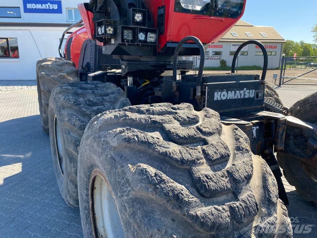 Komatsu 911 원목 하베스터