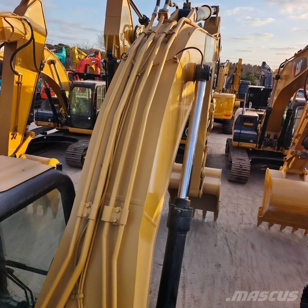 CAT 320 D 대형 굴삭기 29톤 이상