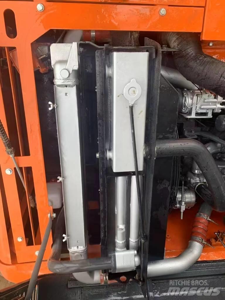 Doosan DX300LC-9C 대형 굴삭기 29톤 이상