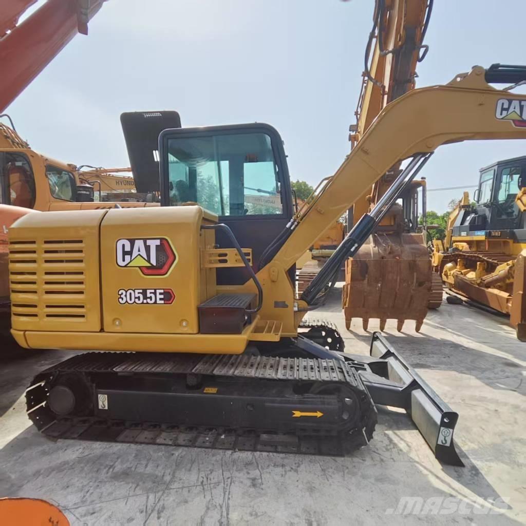 CAT 305.5 E 소형 굴삭기 7톤 미만