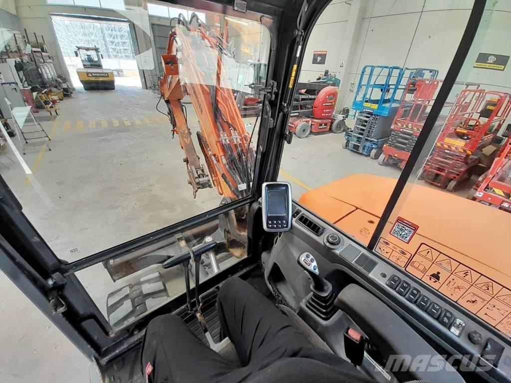 Doosan DX 85 R-3 중형굴삭기 7톤-28톤