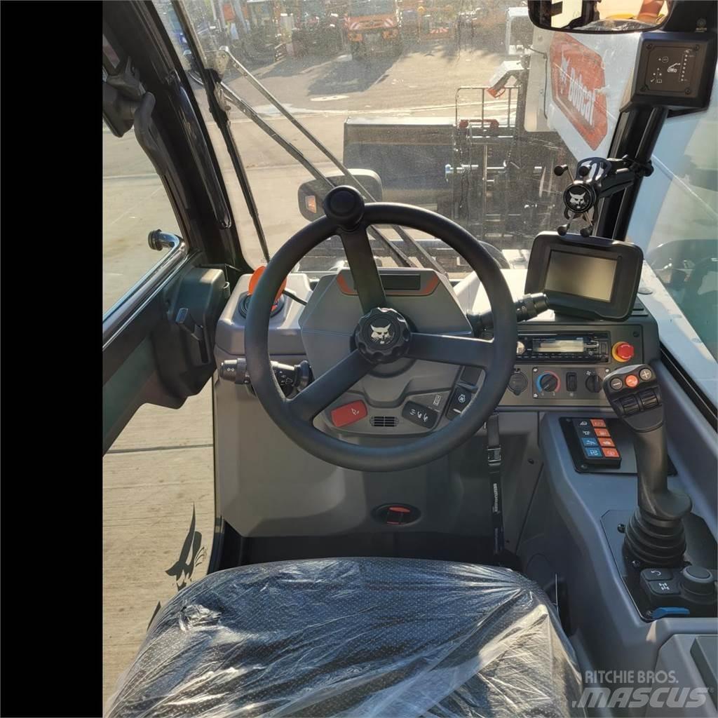Bobcat T35-130 S 견인식 전동이동 리프트