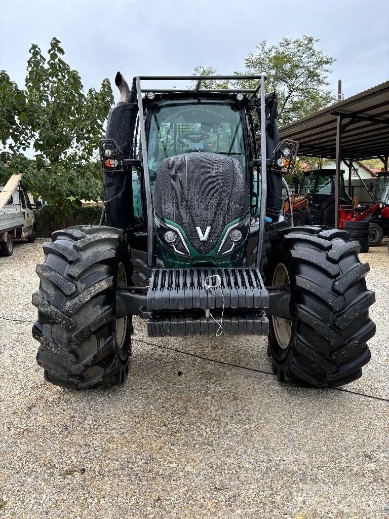 Valtra T 174 트랙터