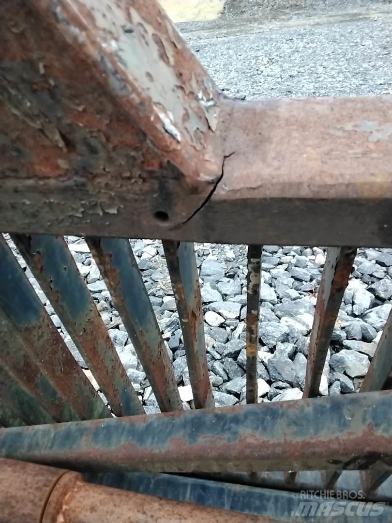 Valmet 860 기타 구성품