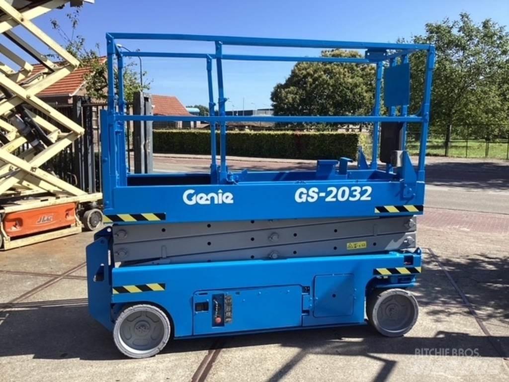 Genie GS2032 가위형 리프트